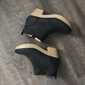 Old Navy Platform bootie sz 8